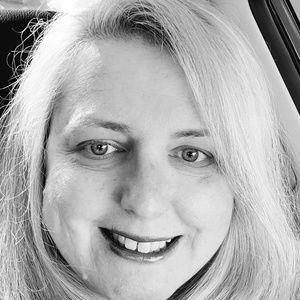 Meet your Posher, Jennie